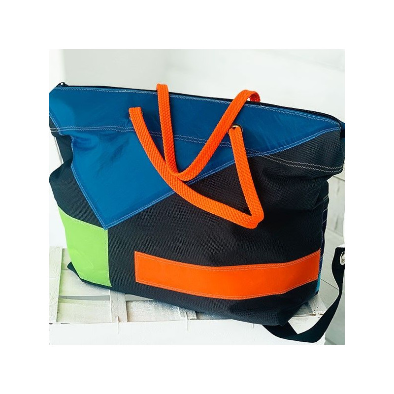 Kevlove - recycled sails bag